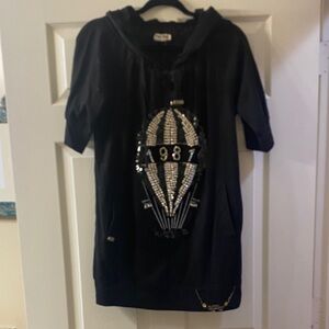 Stylish Black Tunic with Sequin Balloon Design